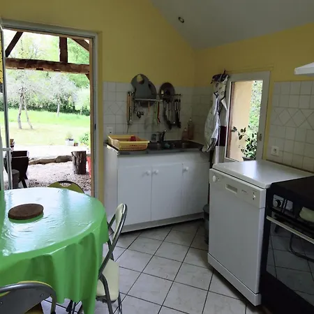 Holiday Home In Le Mesnil-Boeufs With Garden, Cleaning Included *