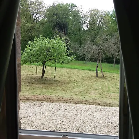 Holiday Home In Le Mesnil-Boeufs With Garden, Cleaning Included