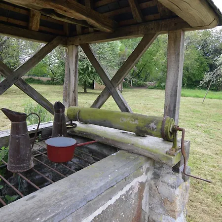 Holiday Home In Le Mesnil-Boeufs With Garden, Cleaning Included Isigny-le-Buat